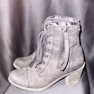 Roxy Garrison lace-up combat boots.